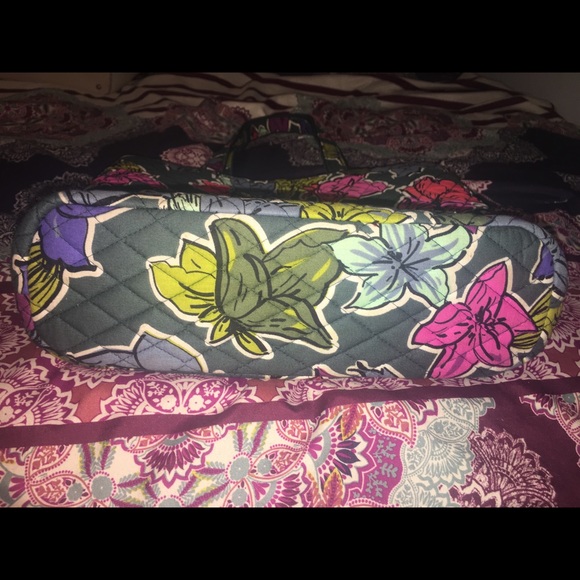Falling flowers vera Bradley tote bag - Picture 2 of 3